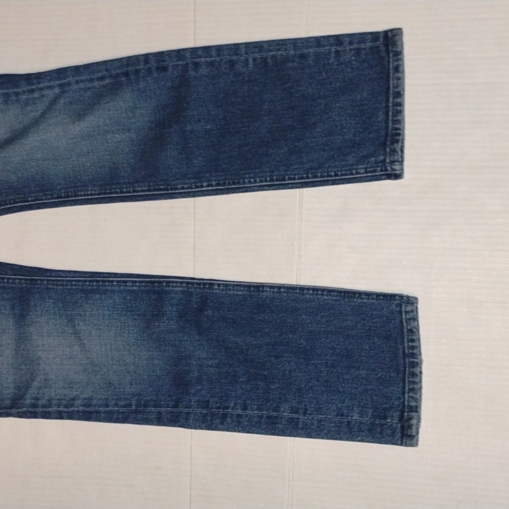 MOTHER High-Rise Women's Jeans in Light Blue Denim - Picture 16 of 16